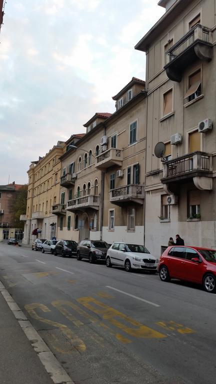Split Dreams Apartments Quarto foto